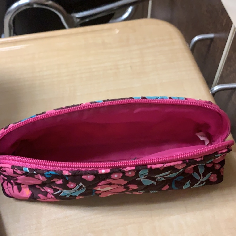 Pink pencil pouch - Picture 4 of 4